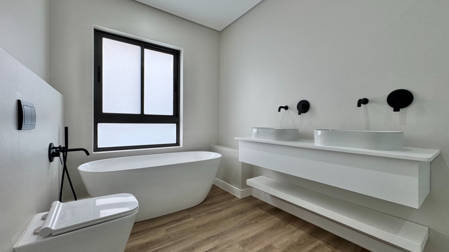 4 Bedroom Property for Sale in Croydon Gardens Estate Western Cape
